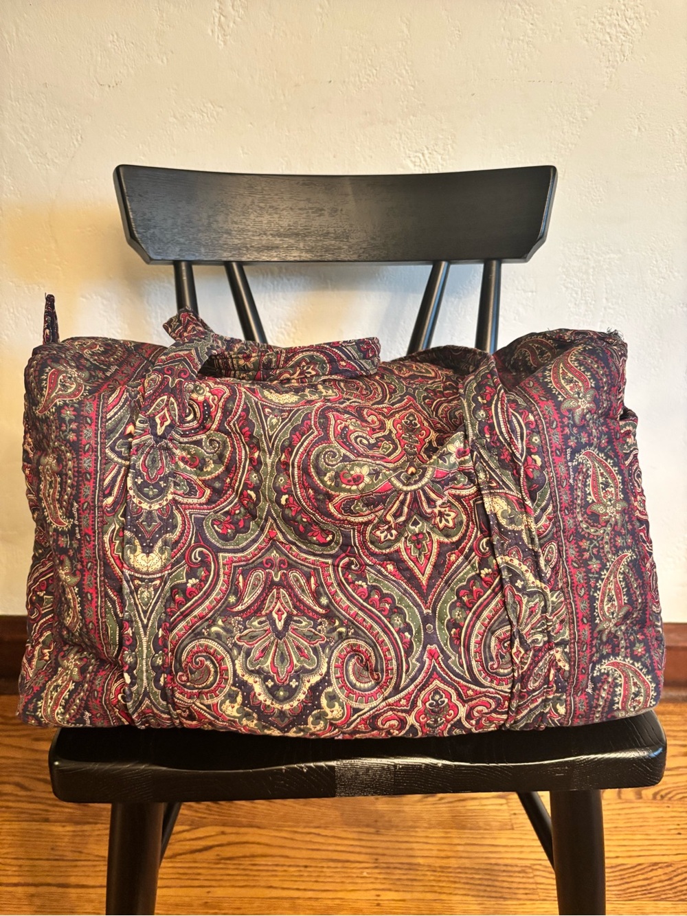 Vera Bradley RARE vintage retired Indiana paisley medium duffel bag